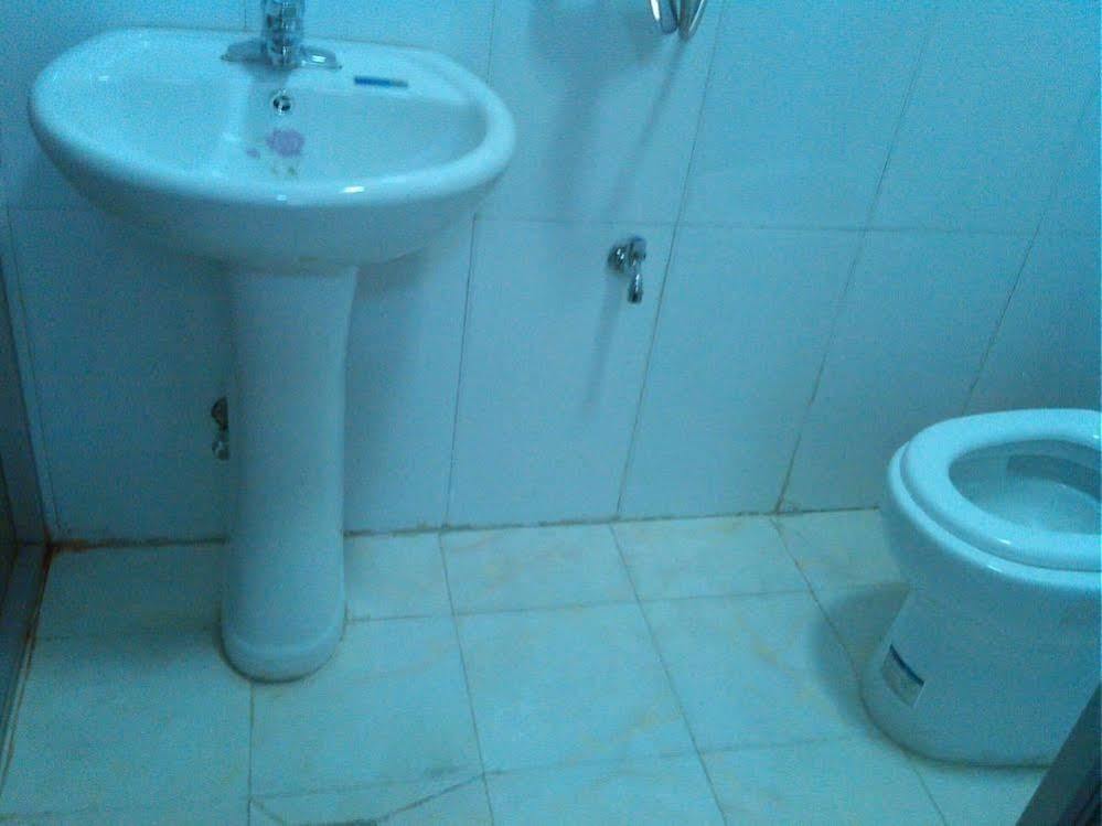 Red Maple Hotel- Jiujiang Jiujiang  Екстериор снимка